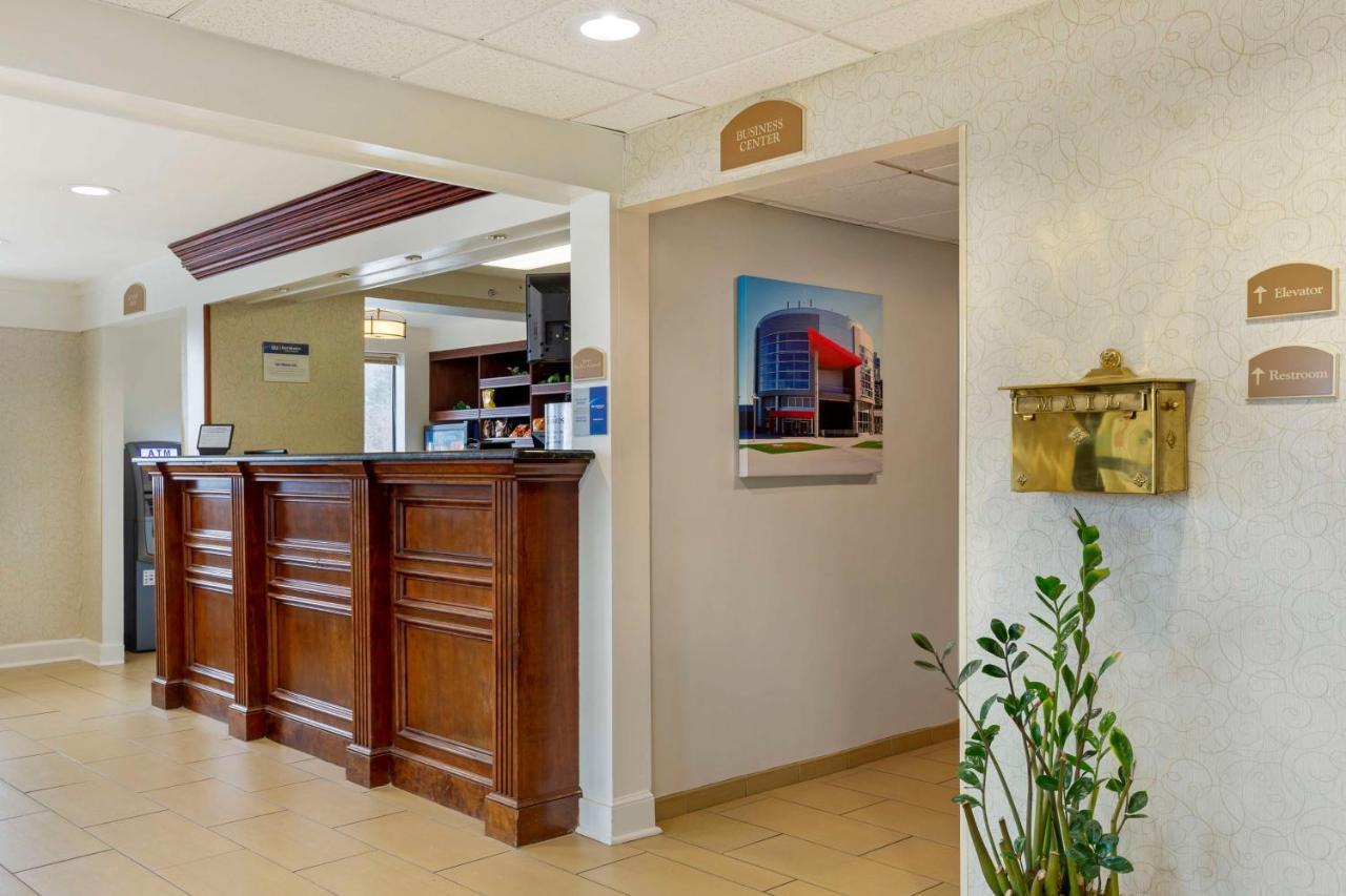 Best Western Plus The Inn At Sharon/Foxboro Exterior foto