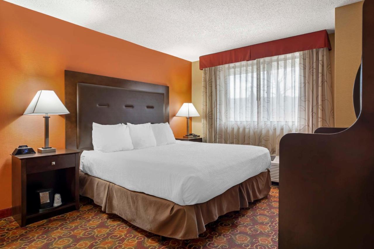 Best Western Plus The Inn At Sharon/Foxboro Exterior foto